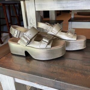 Free People follow Your Own Path Platform Gold Sandals Women’s 9 1/2